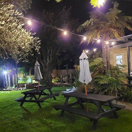 Lady Bowen Bed & Breakfast Thames Bagian luar foto