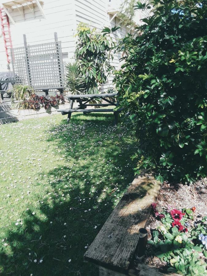Lady Bowen Bed & Breakfast Thames Bagian luar foto